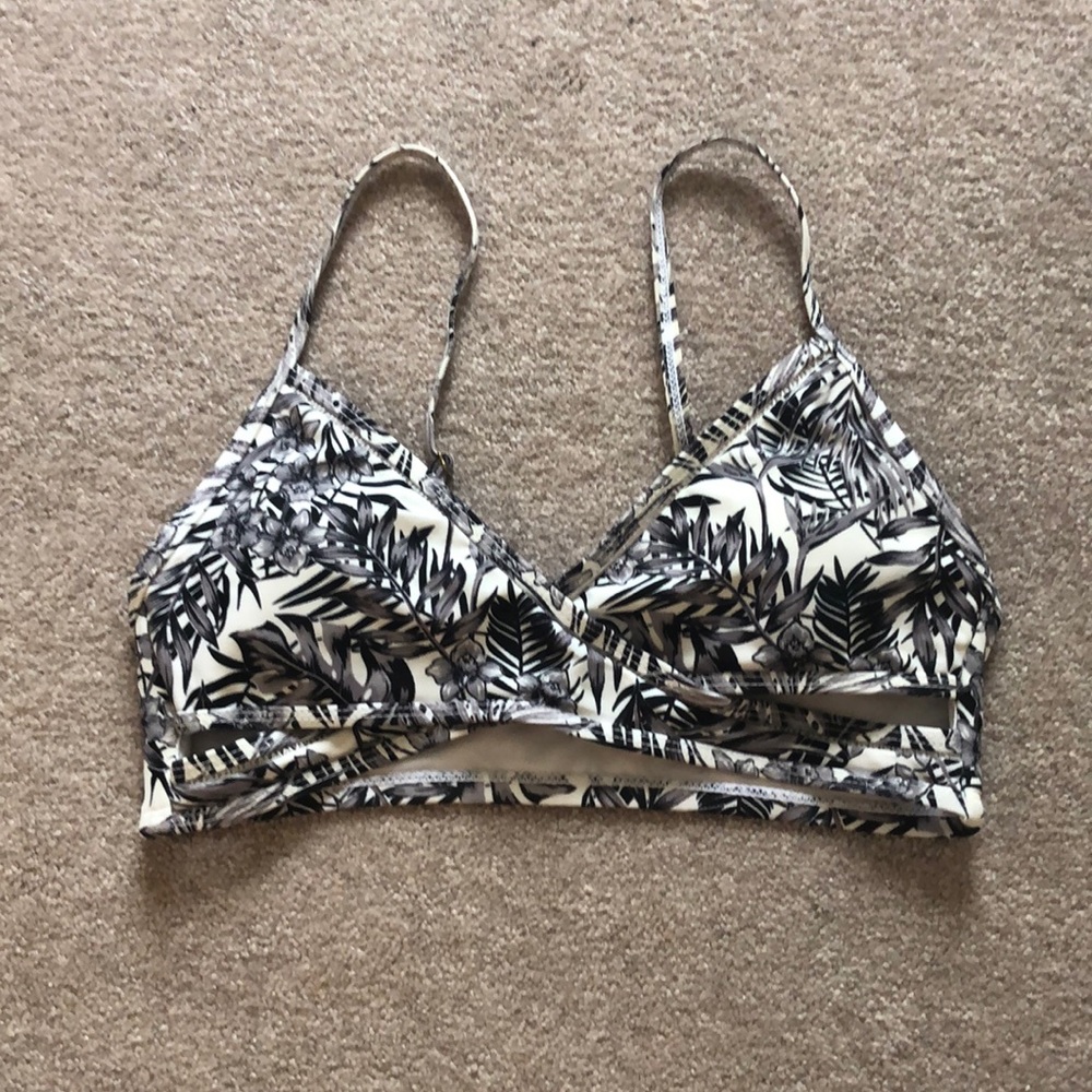 Bikini top